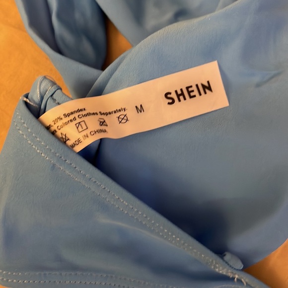 NEW. Cross Halter Underwire Bikini Swimsuit - Picture 6 of 7